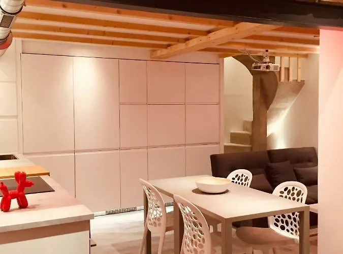 Holiday home The Tiny House Honfleur