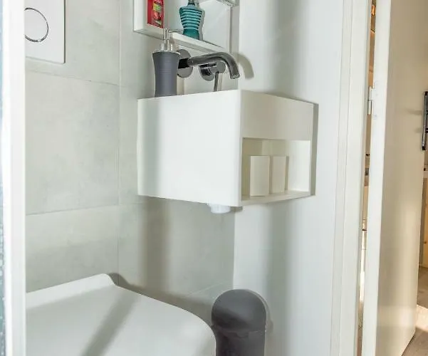 The Tiny House * Honfleur